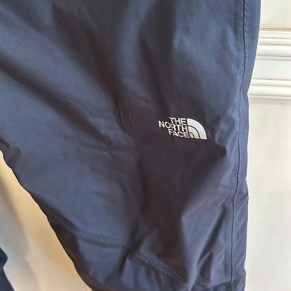 North Face Boys XL ski pants black - Picture 2 of 4